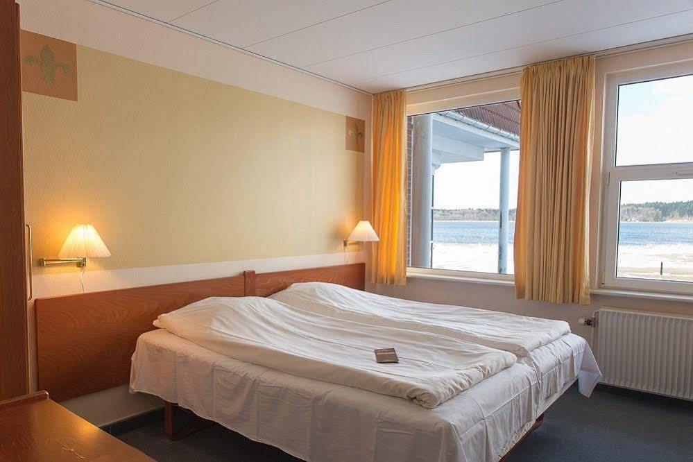 Hotel Pinenhus Glyngore Luaran gambar