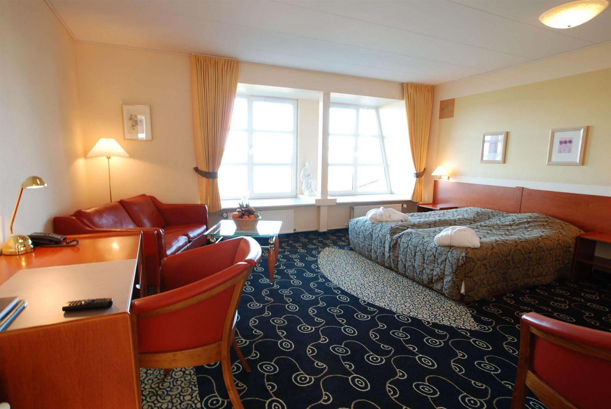 Hotel Pinenhus Glyngore Luaran gambar
