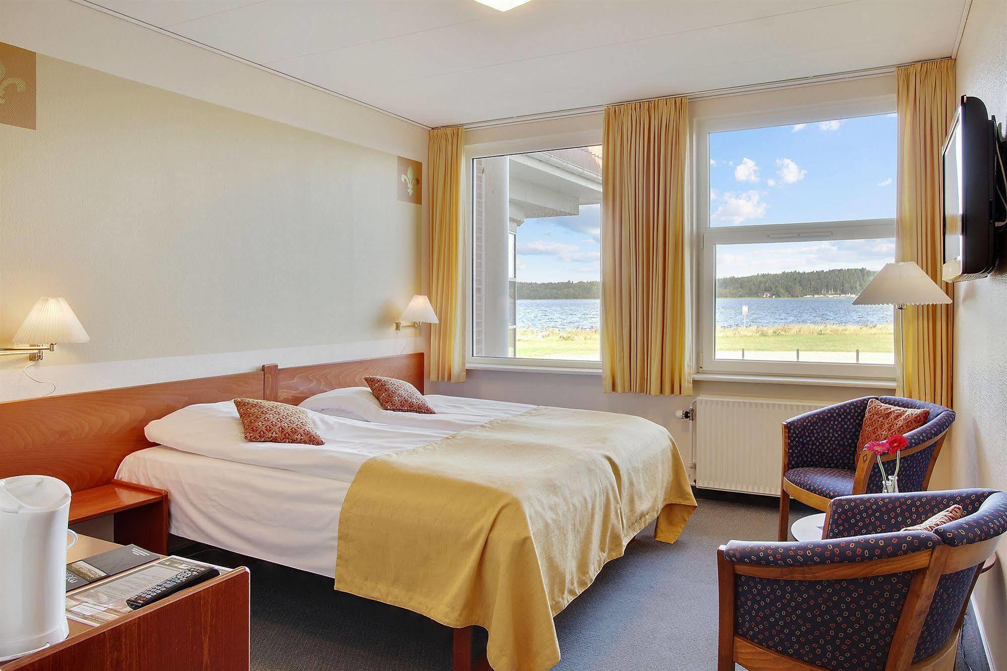 Hotel Pinenhus Glyngore Luaran gambar